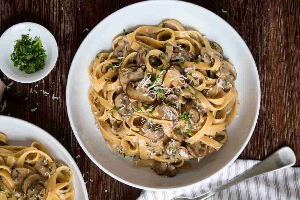 تصویر 4 از قیمت و خرید نودل نیمه آماده لیوانی با طعم قارچ + فروش ویژه